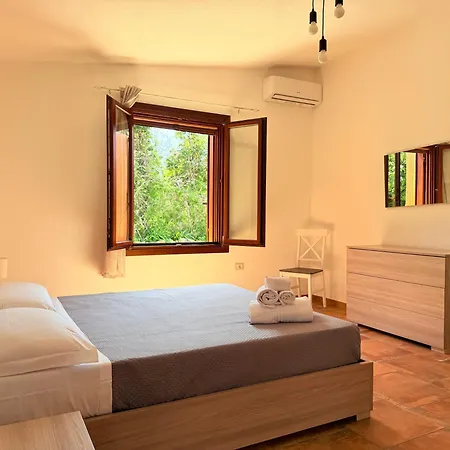 度假居 Il Glicine - A 4 Chilometri Dal Mare Di *