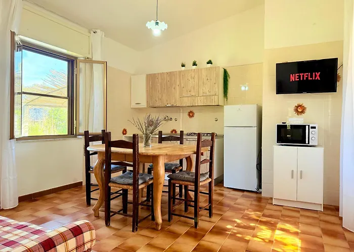 Il Glicine - A 4 Chilometri Dal Mare Di